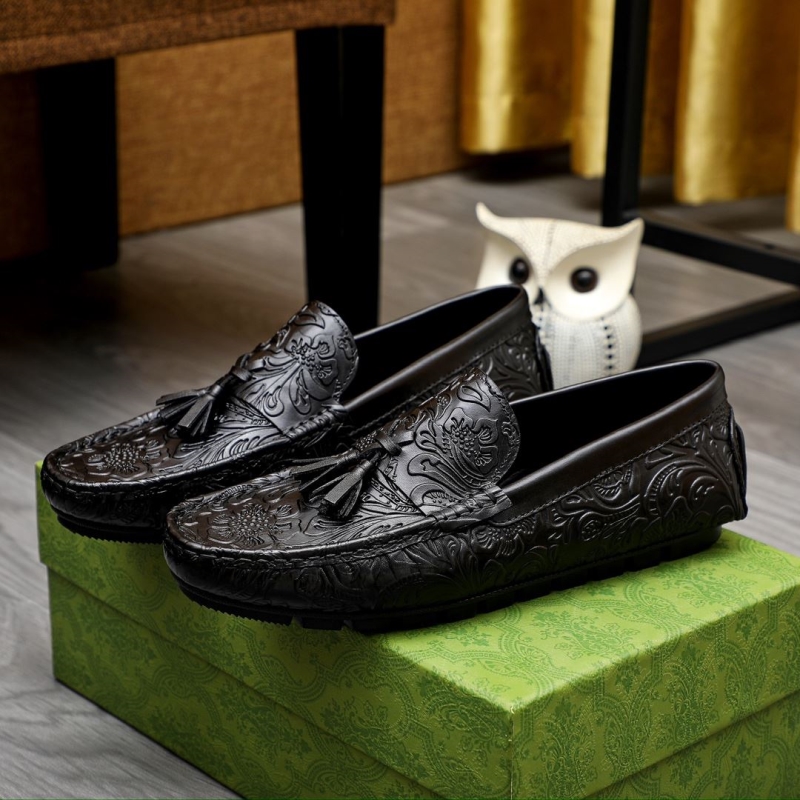 G*u*i leather shoes